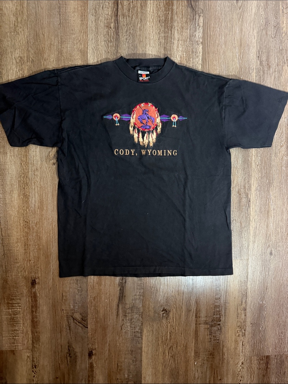 Vintage signal sport men’s large shirt with Cody Wyoming graphic
